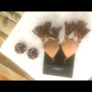 Women’s earrings